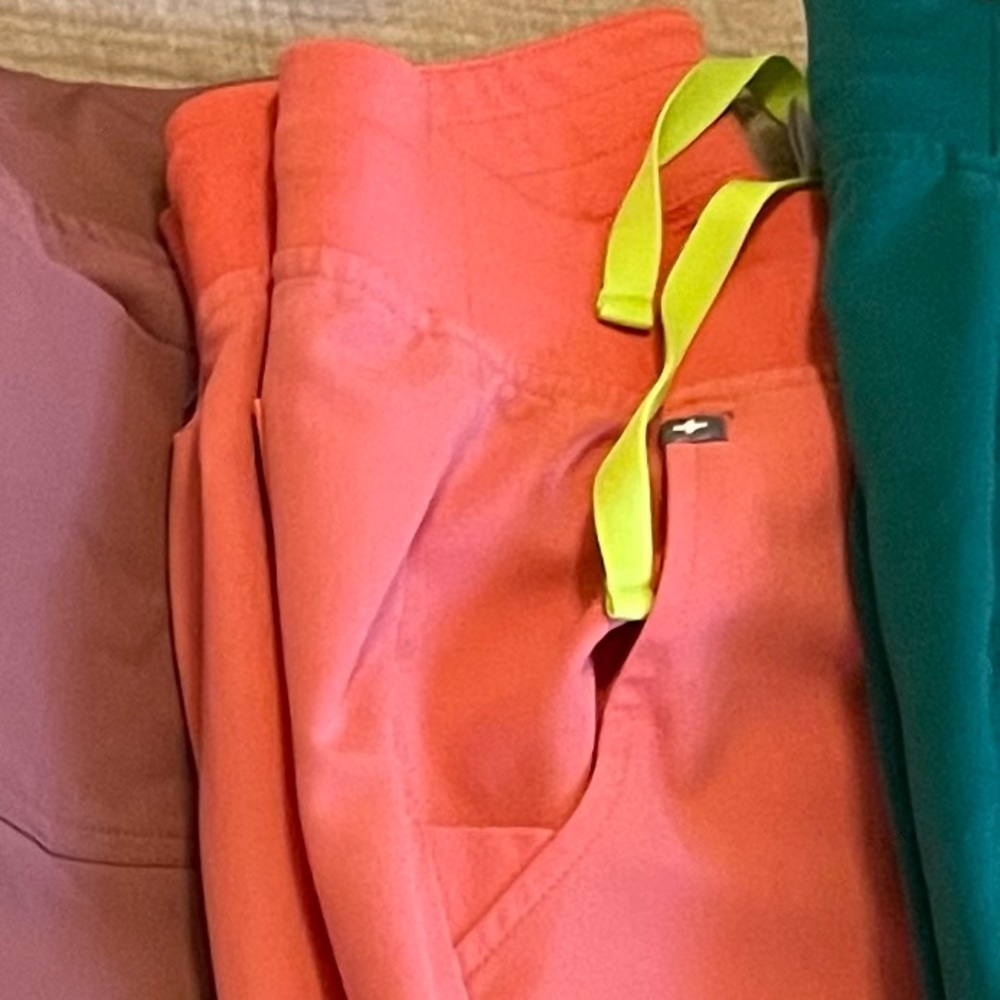 Hot coral scrubs